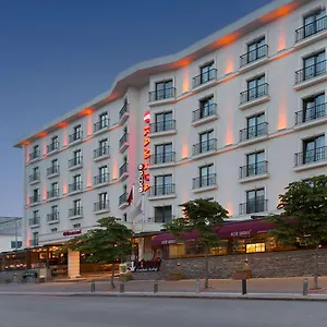 Ramada By Wyndham Florya Отель